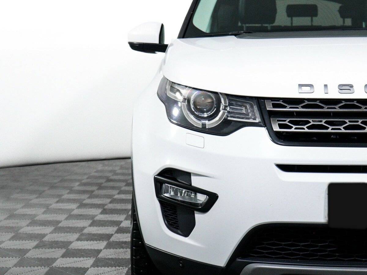 Land Rover Discovery Sport с пробегом — 2017 год. Фото: #17