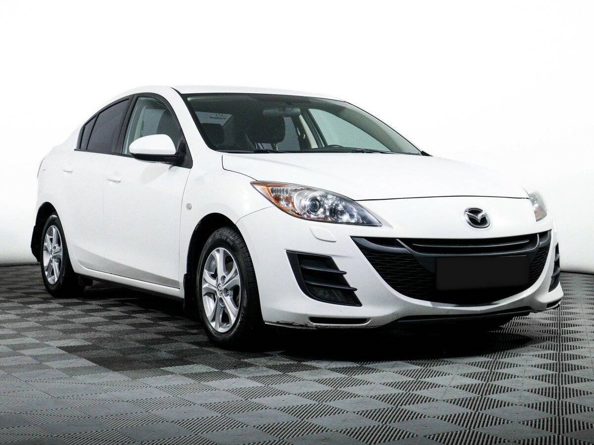 Mazda 3 с пробегом — 2011 год. Фото: #2