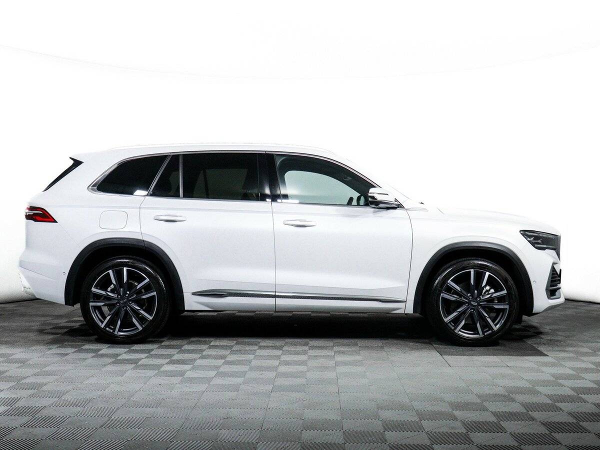 Geely Monjaro с пробегом — 2023 год. Фото: #3