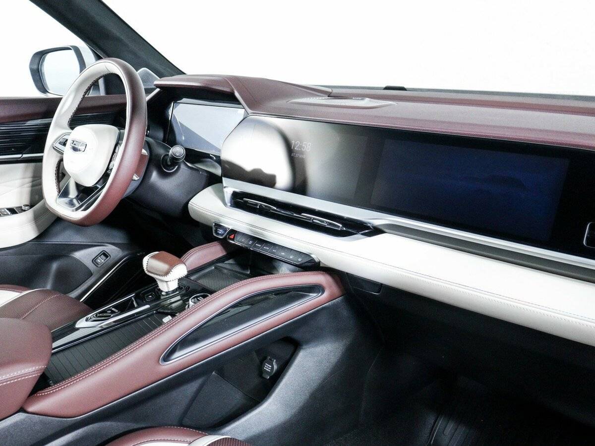 Geely Monjaro с пробегом — 2023 год. Фото: #8