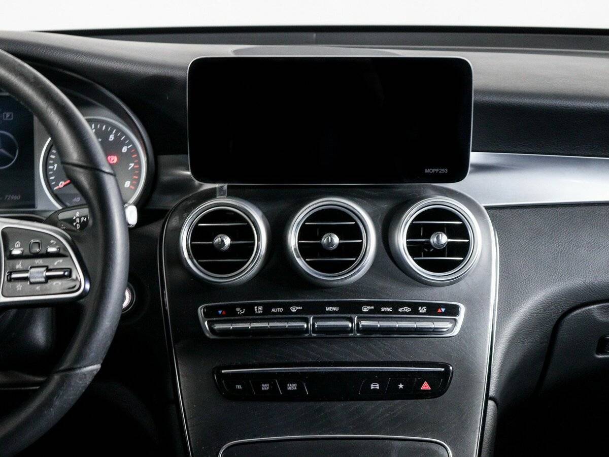 Mercedes-Benz GLC с пробегом — 2021 год. Фото: #8