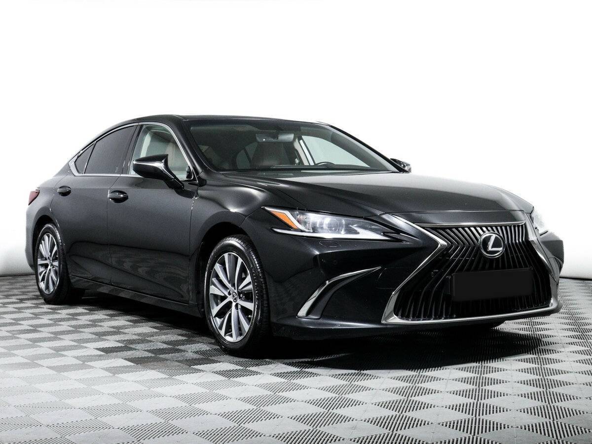 Lexus ES с пробегом — 2018 год. Фото: #2
