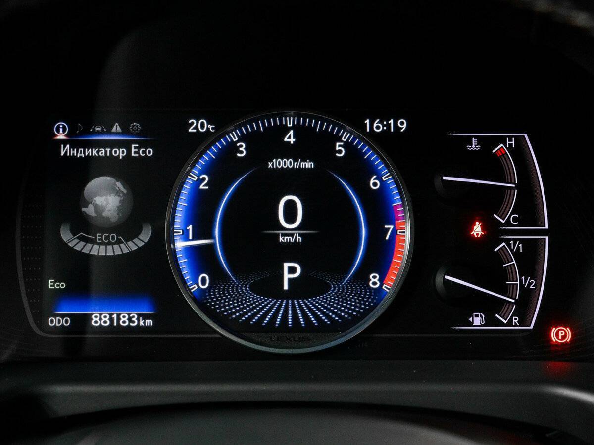 Lexus ES с пробегом — 2018 год. Фото: #8