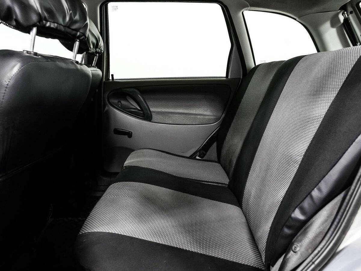 Lada (ВАЗ) Kalina с пробегом — 2010 год. Фото: #12