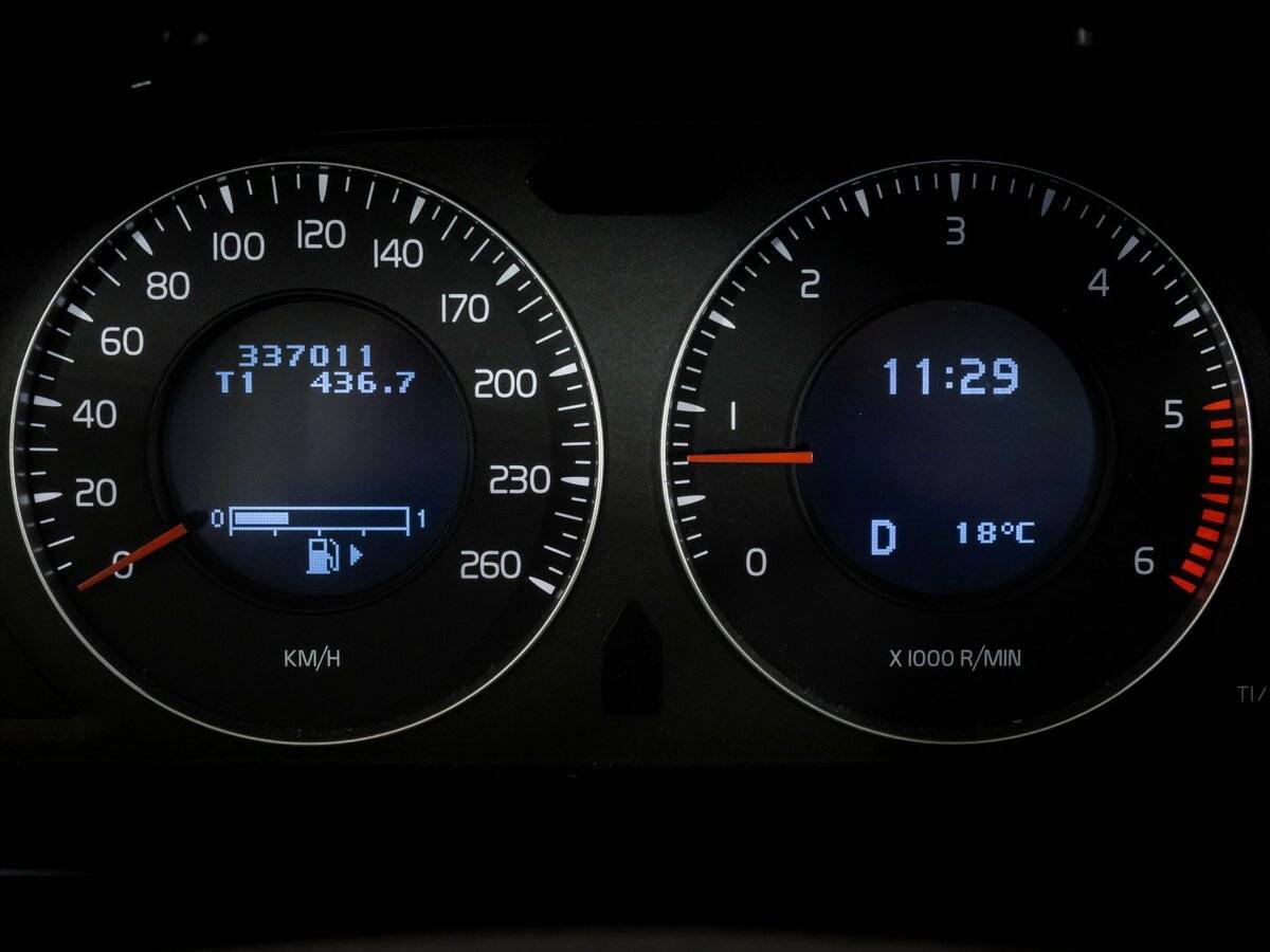 Volvo XC70 с пробегом — 2008 год. Фото: #20