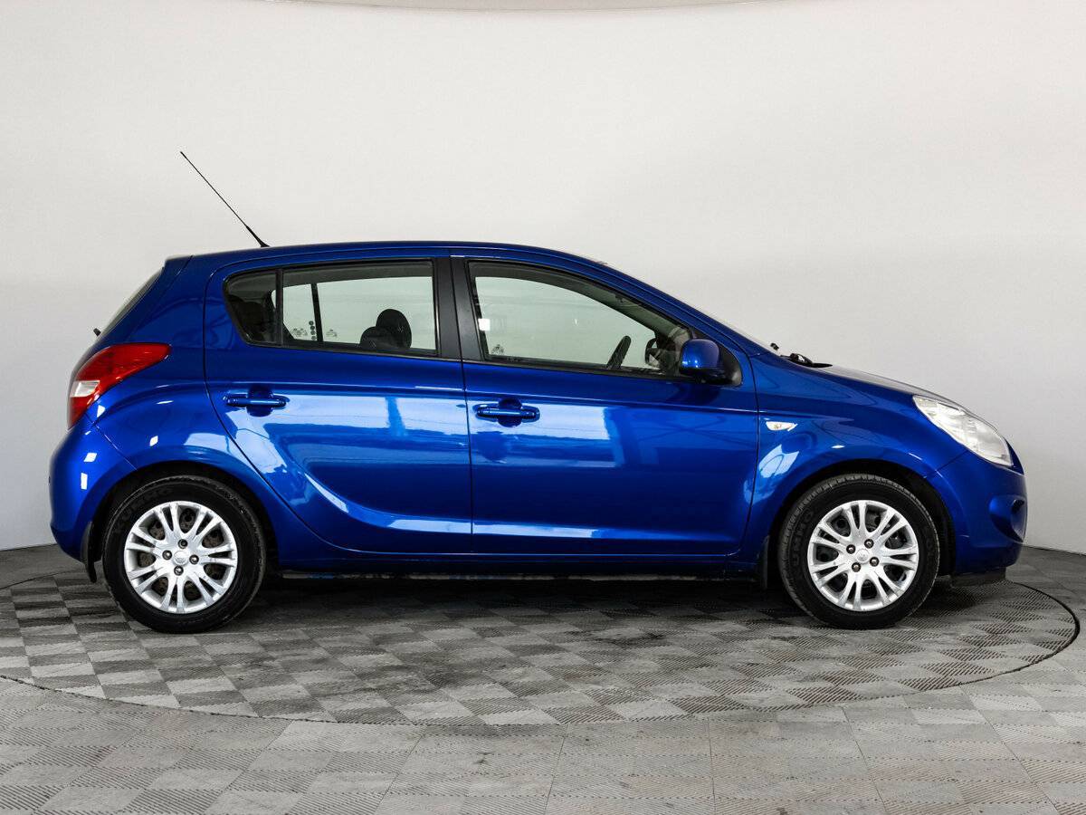 Hyundai i20 с пробегом — 2010 год. Фото: #3