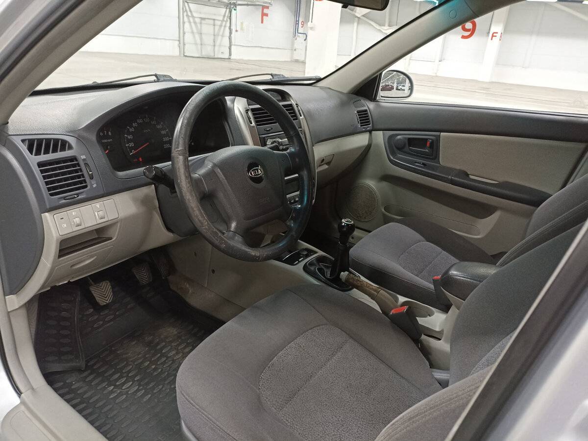 Kia Cerato с пробегом — 2006 год. Фото: #15