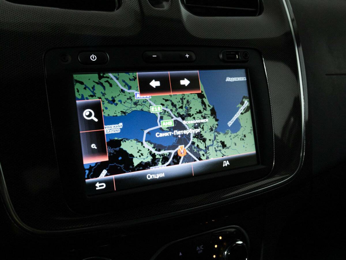 Renault Sandero с пробегом — 2019 год. Фото: #32