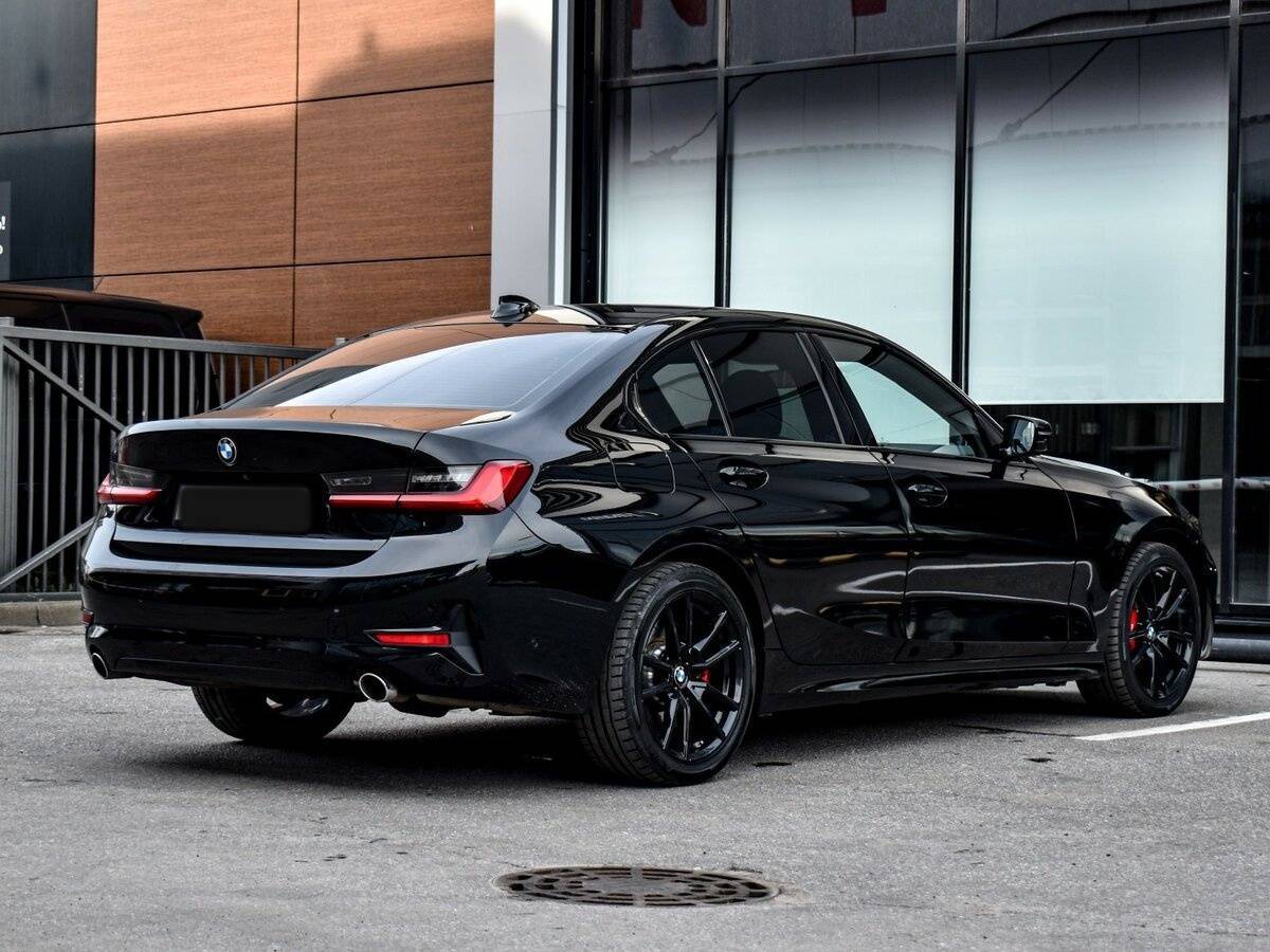 BMW 3 серии с пробегом — 2020 год. Фото: #4