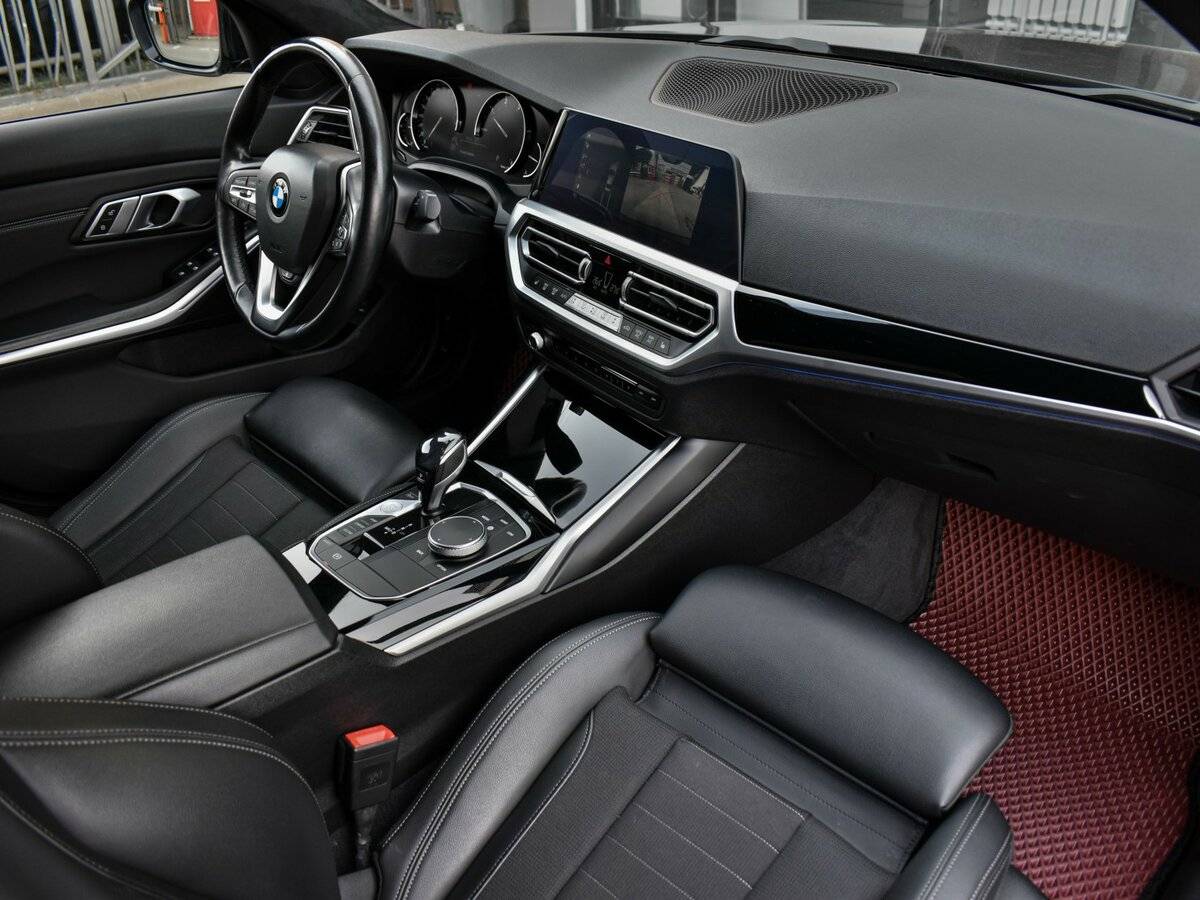 BMW 3 серии с пробегом — 2020 год. Фото: #15