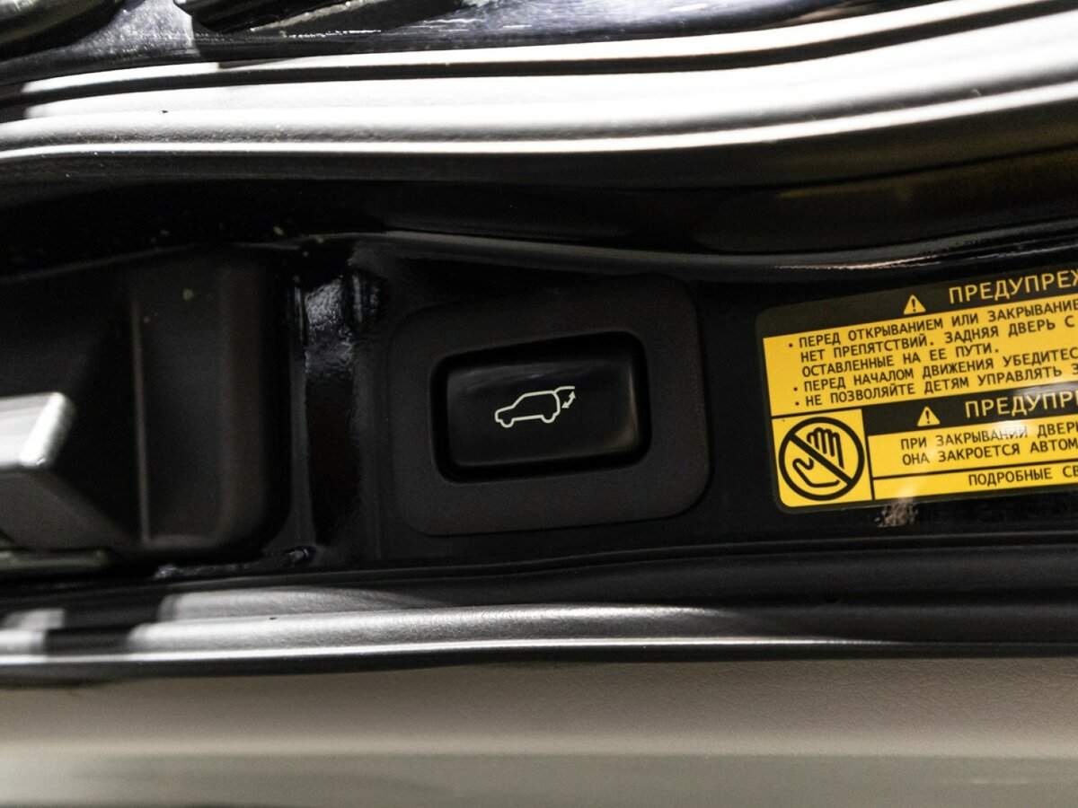 Toyota Land Cruiser с пробегом — 2015 год. Фото: #13