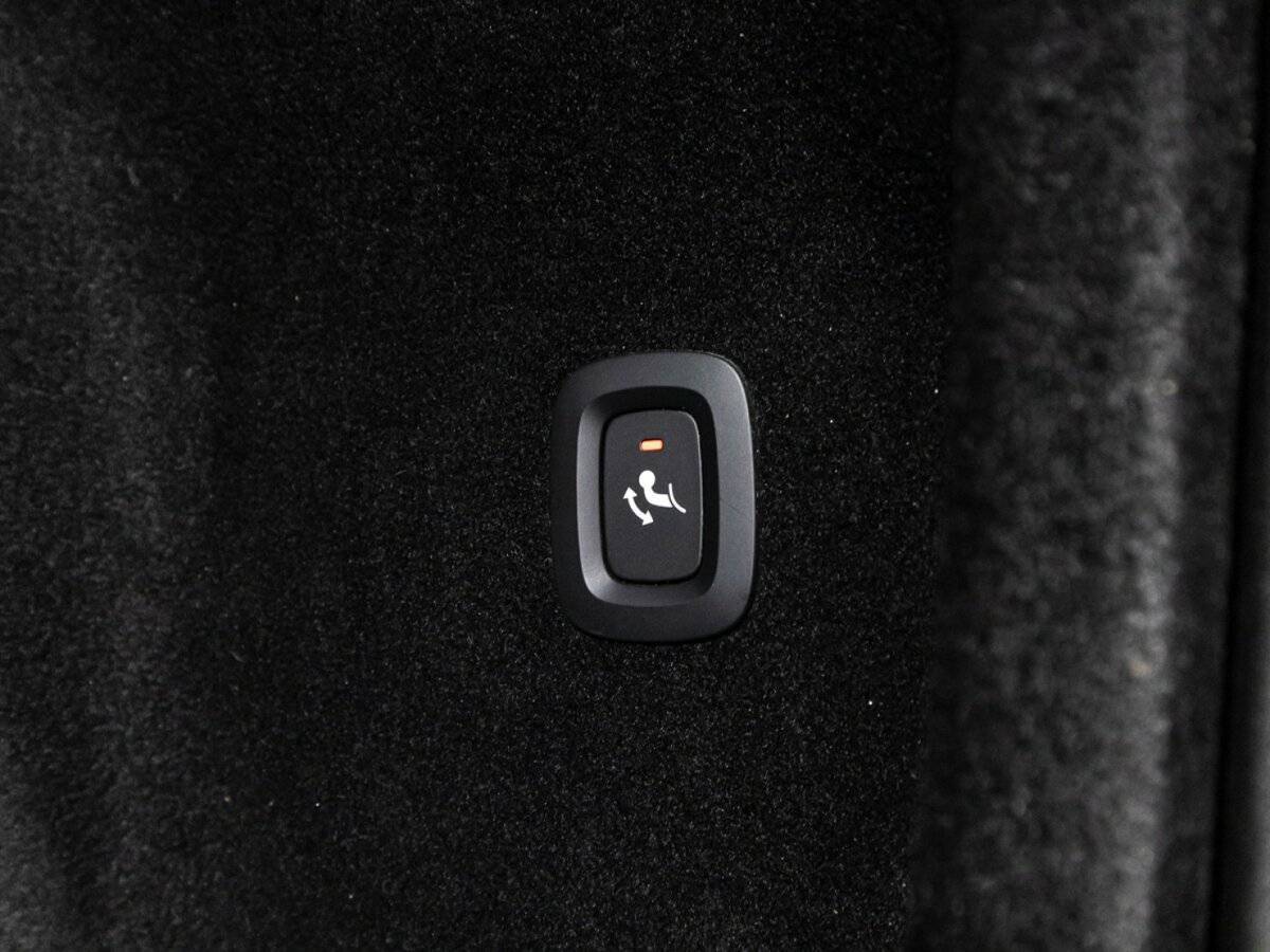 Volvo V60 Cross Country с пробегом — 2019 год. Фото: #15