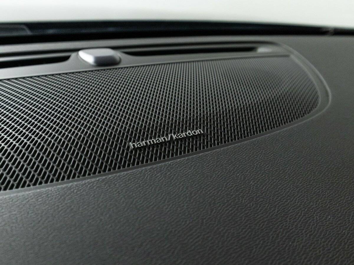 Volvo V60 Cross Country с пробегом — 2019 год. Фото: #22