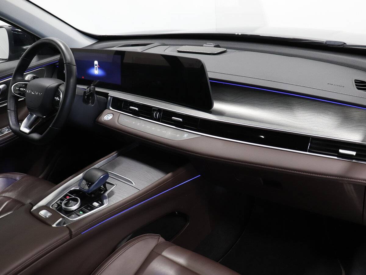 Chery Tiggo 8 Pro Plug-in Hybrid с пробегом — 2023 год. Фото: #6