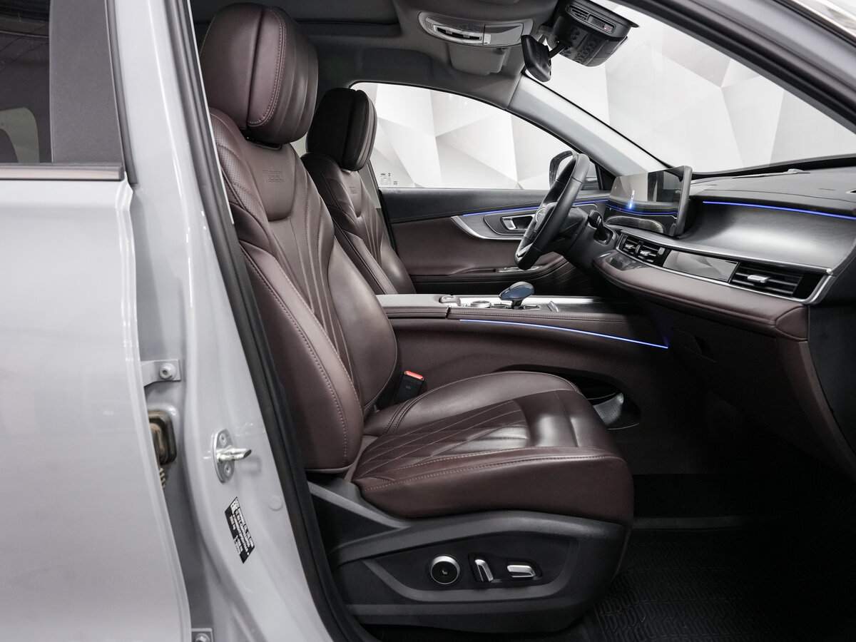 Chery Tiggo 8 Pro Plug-in Hybrid с пробегом — 2023 год. Фото: #13