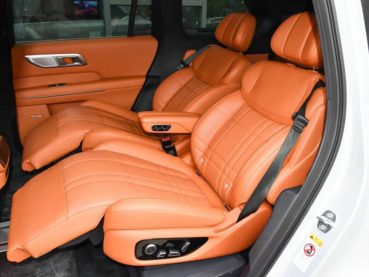 Changan Deepal S09 с пробегом — 2025 год. Фото: #8