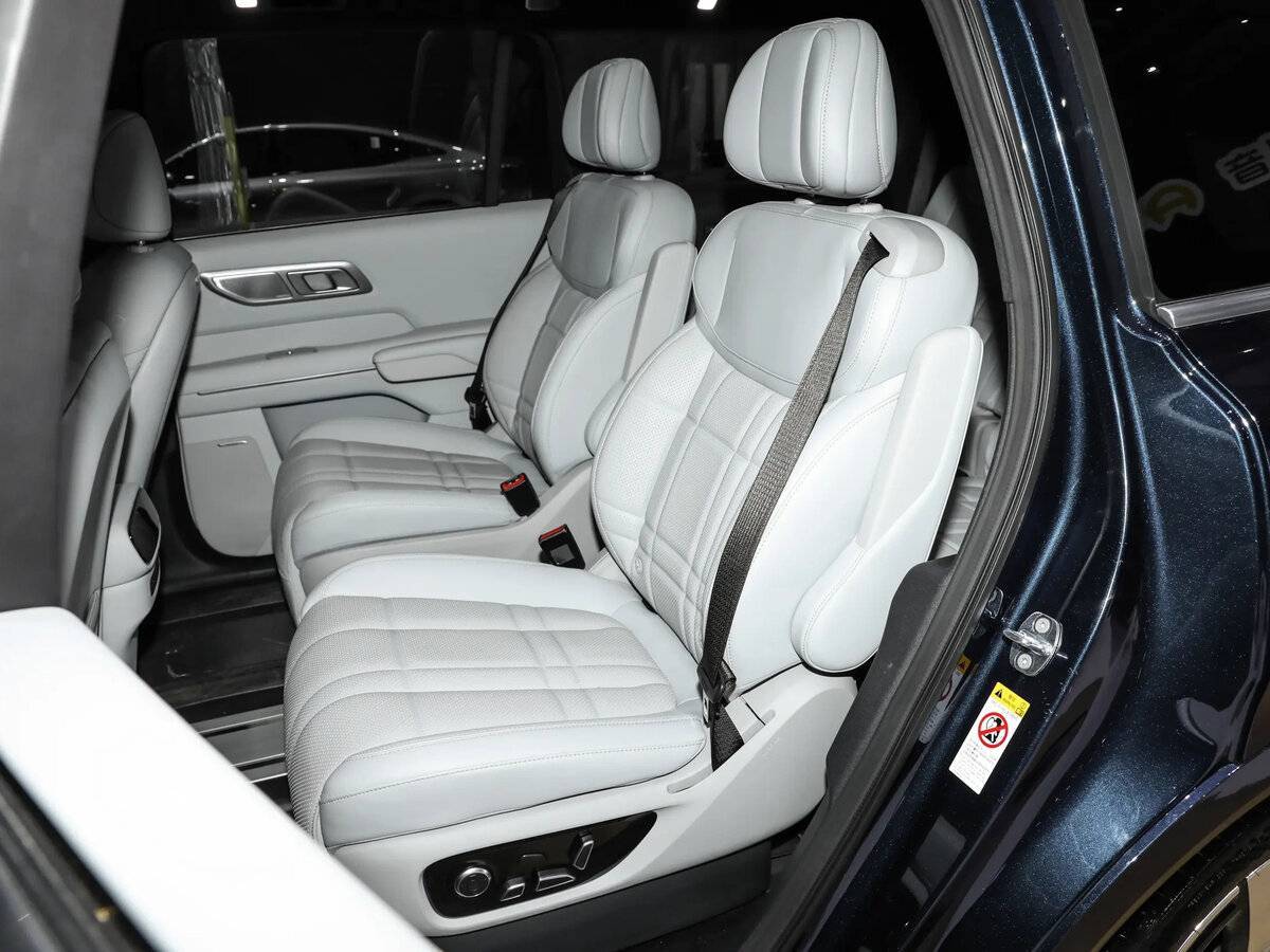 Changan Deepal S09 с пробегом — 2025 год. Фото: #12