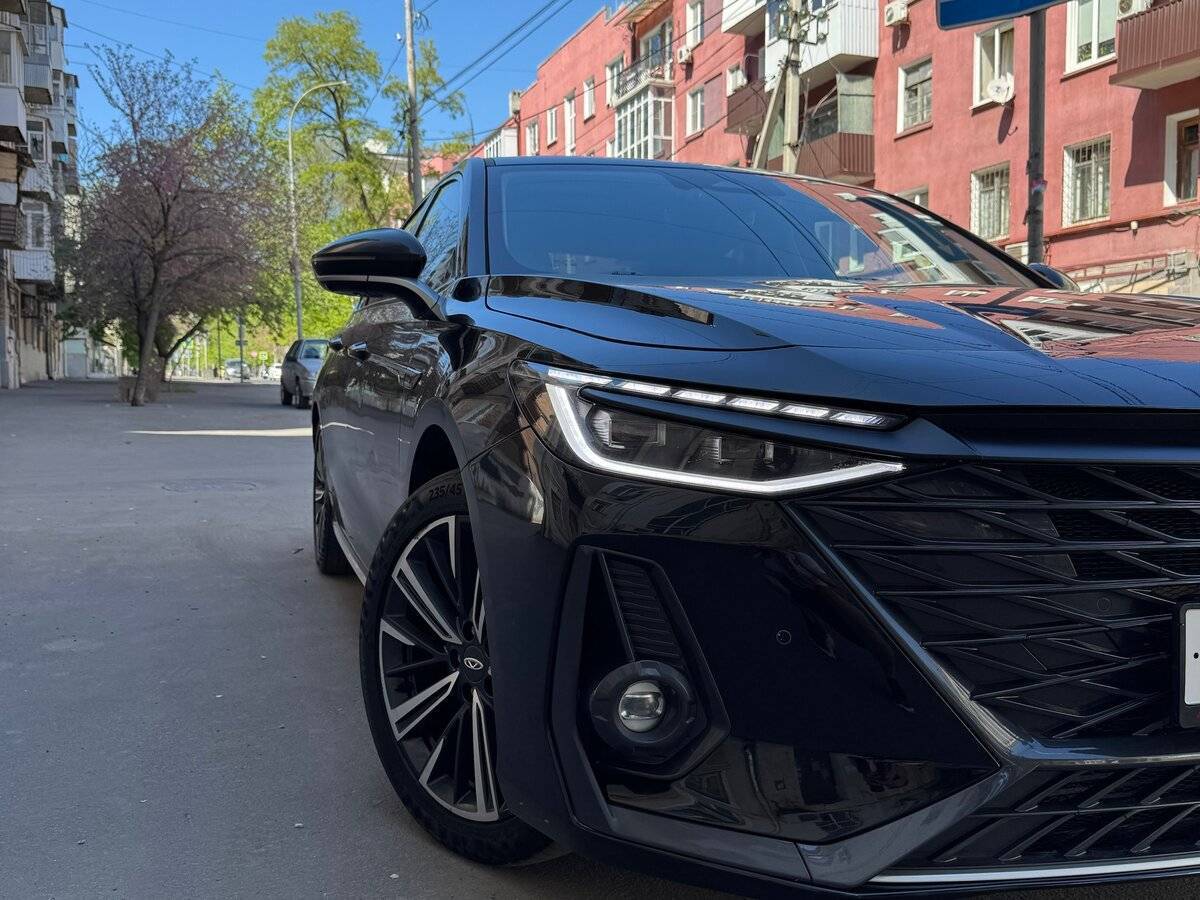 Chery Arrizo 8 с пробегом — 2023 год. Фото: #10