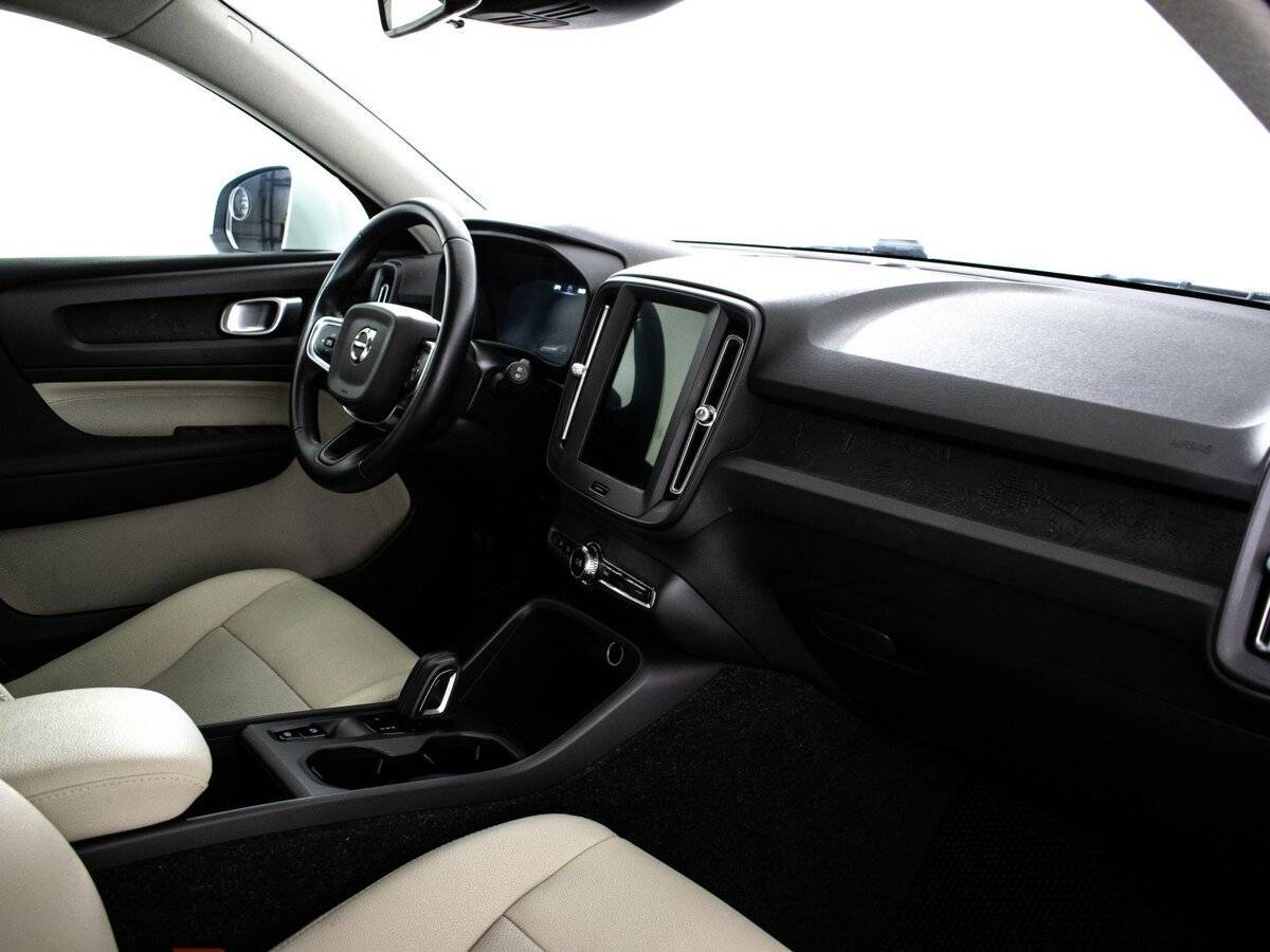 Volvo XC40 с пробегом — 2020 год. Фото: #5