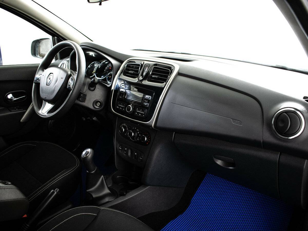 Renault Logan с пробегом — 2017 год. Фото: #8