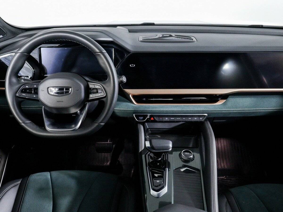 Geely Monjaro с пробегом — 2024 год. Фото: #10