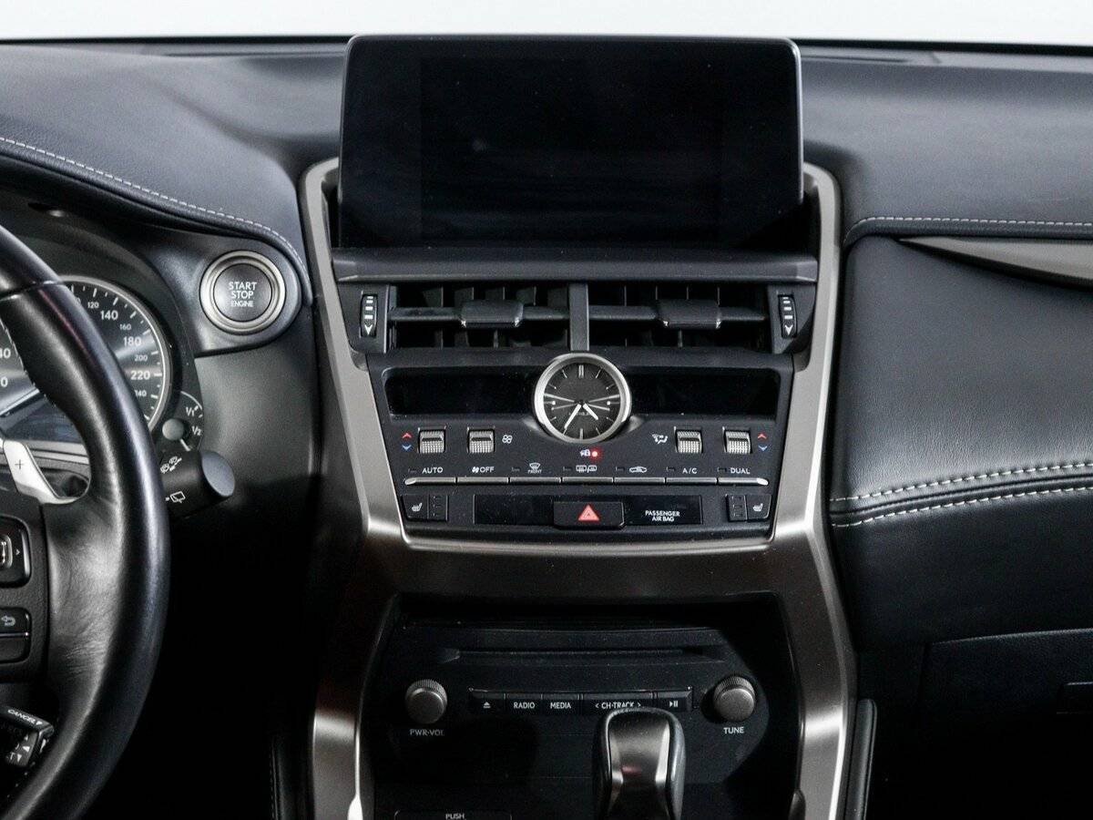 Lexus NX с пробегом — 2018 год. Фото: #9