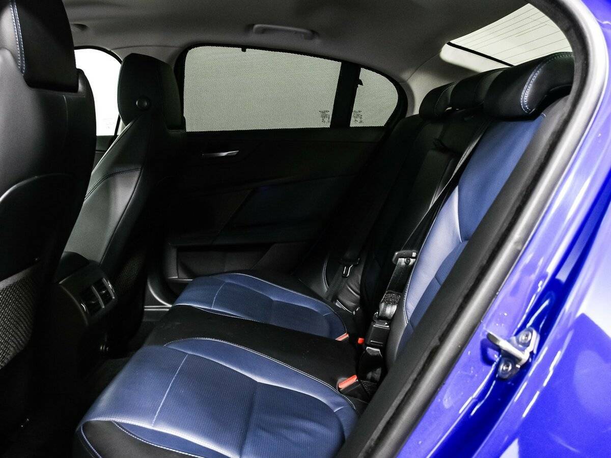 Jaguar XE с пробегом — 2018 год. Фото: #11