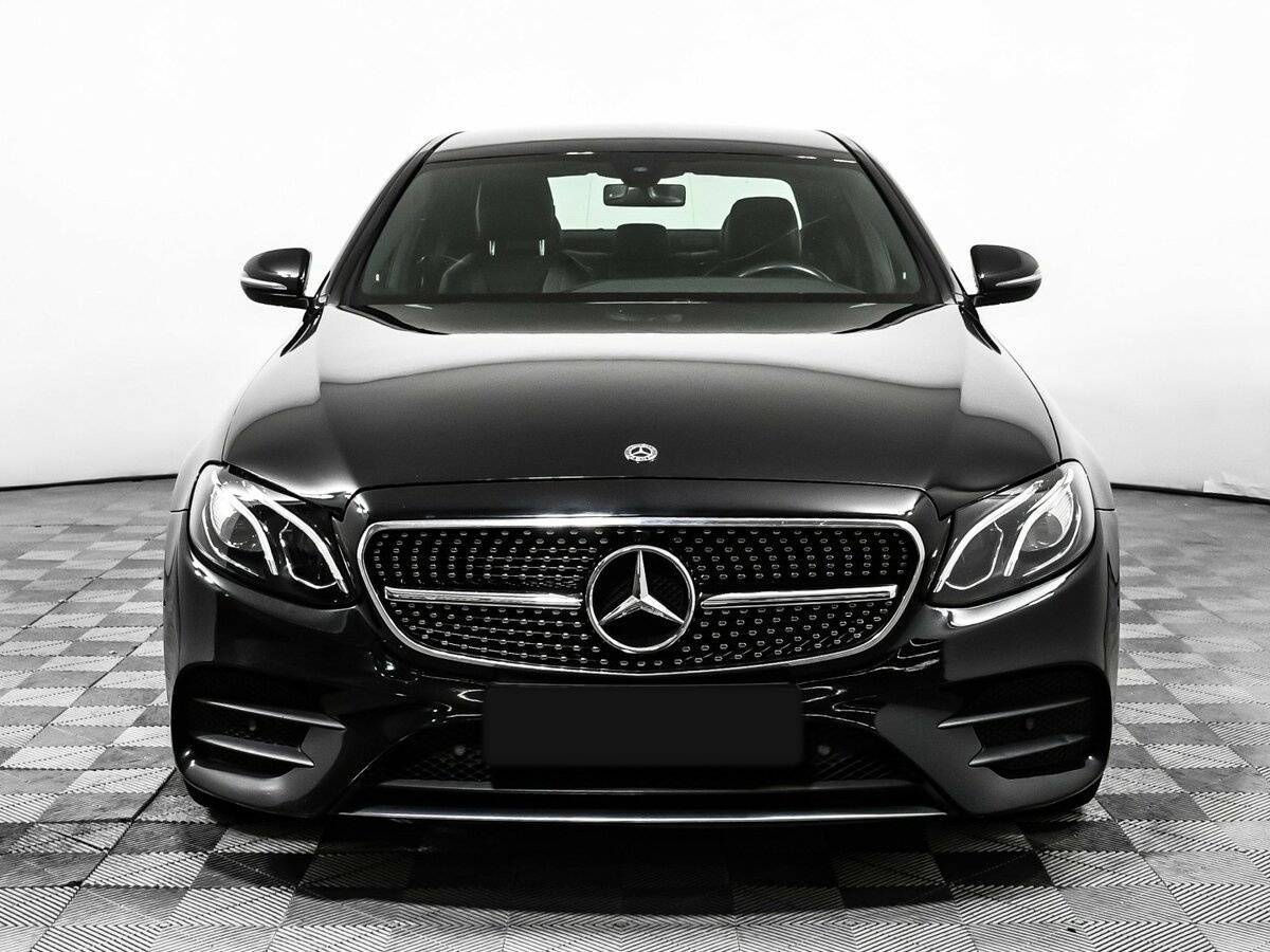 Mercedes-Benz E-Класс с пробегом — 2019 год. Фото: #1