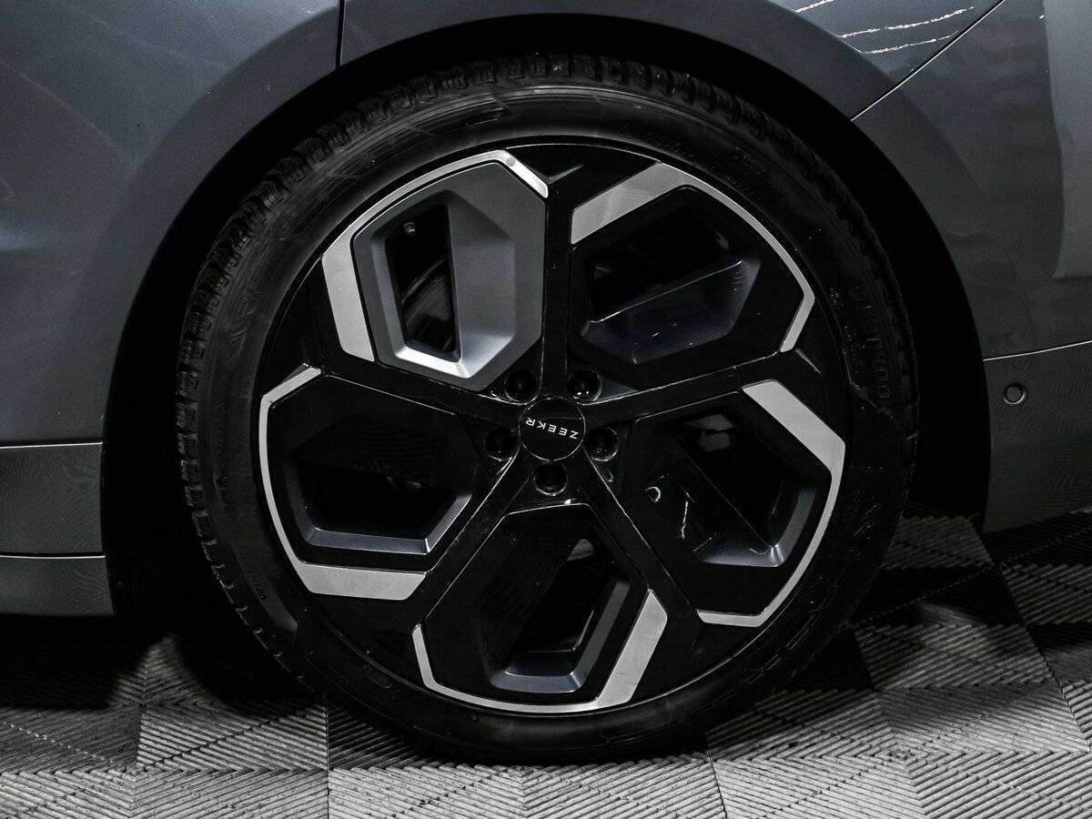 Zeekr 001 с пробегом — 2023 год. Фото: #17