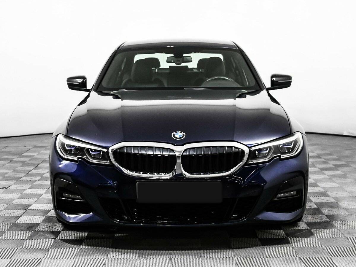BMW 3 серии с пробегом — 2019 год. Фото: #1