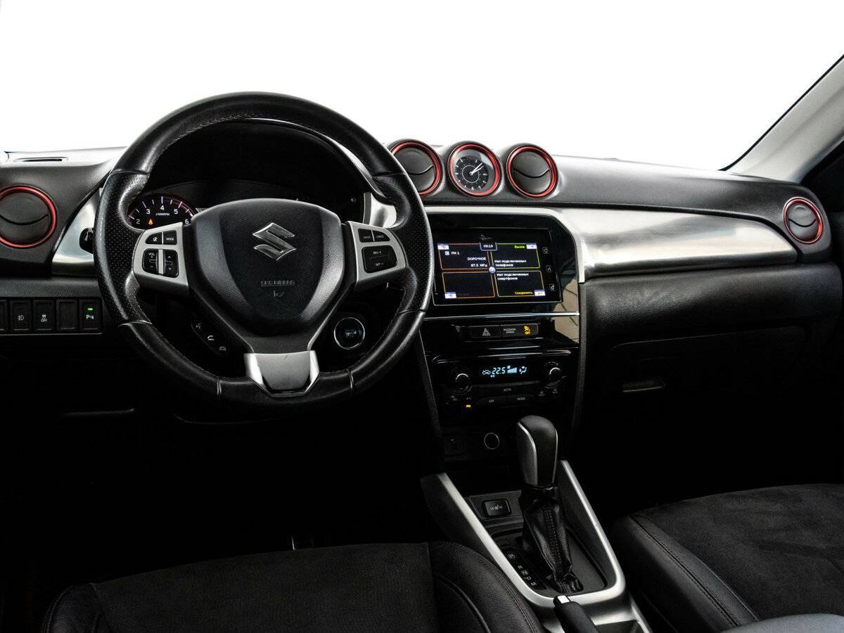 Suzuki Vitara с пробегом — 2016 год. Фото: #8