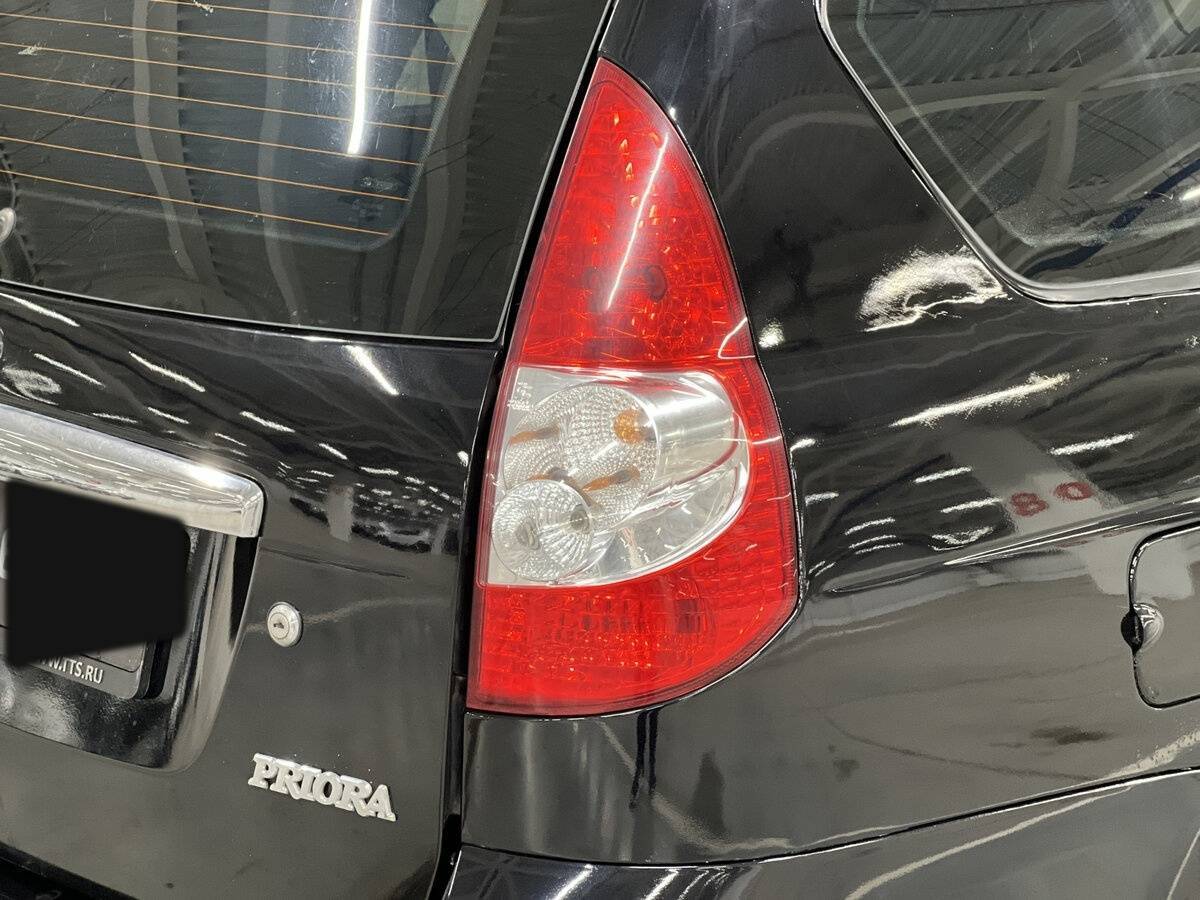 Lada (ВАЗ) Priora с пробегом — 2013 год. Фото: #8