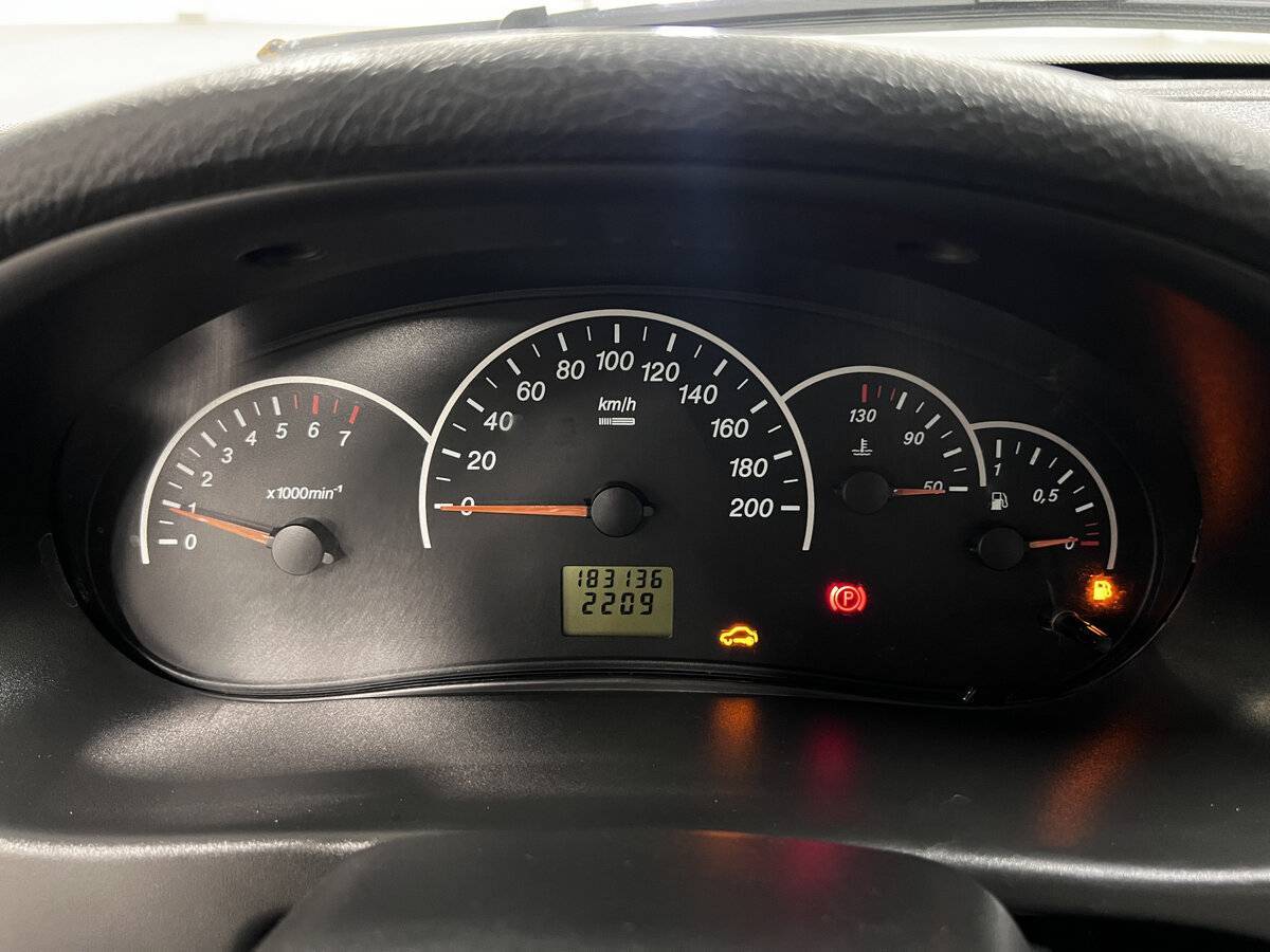 Lada (ВАЗ) Priora с пробегом — 2013 год. Фото: #12