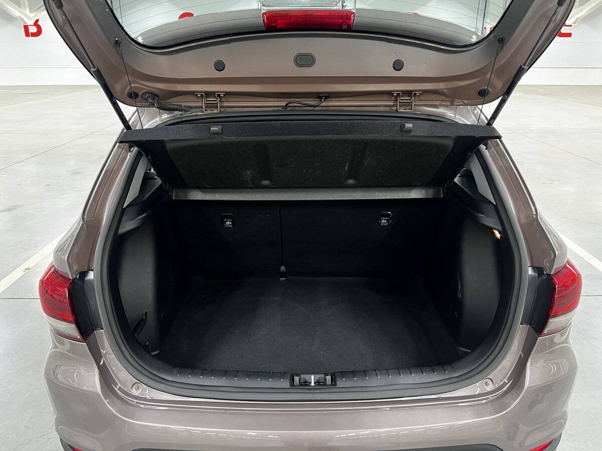 Kia Rio с пробегом — 2019 год. Фото: #9