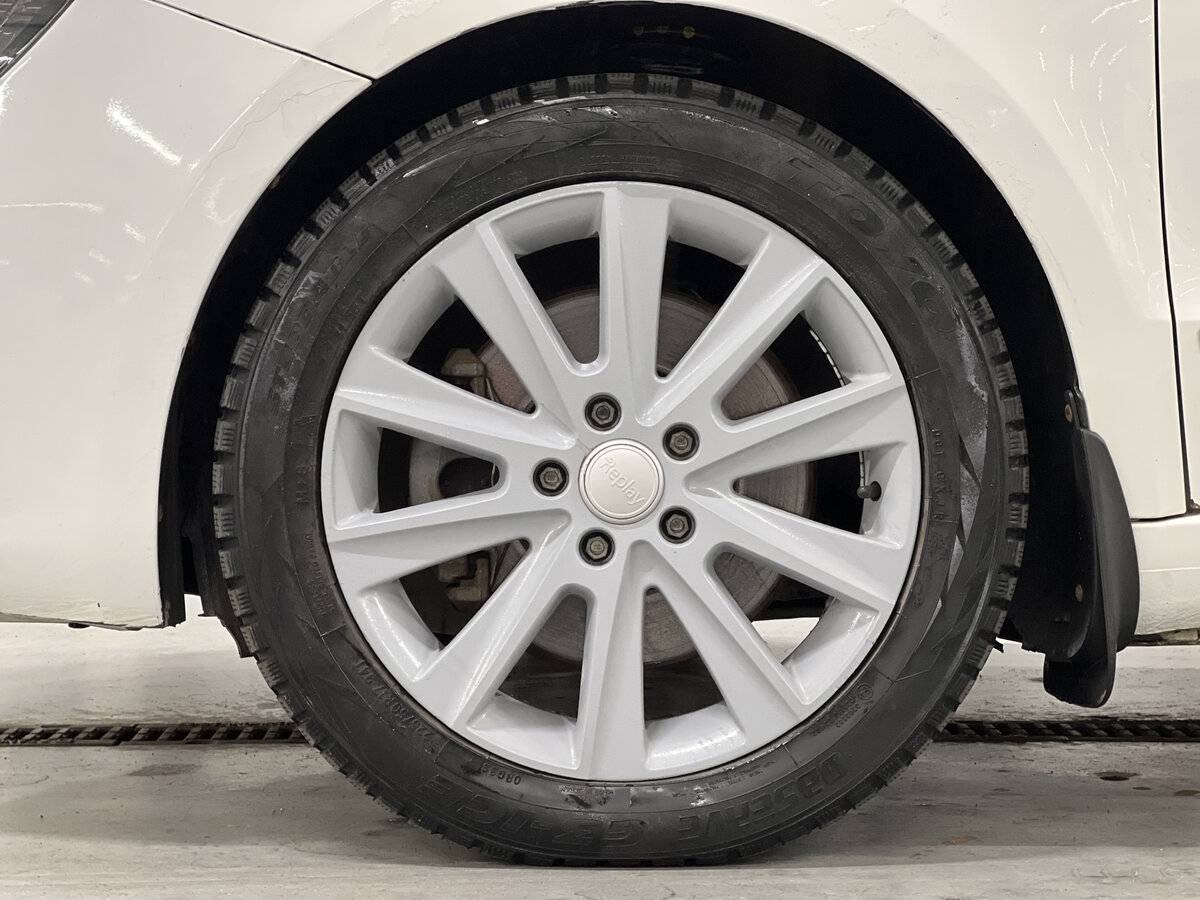 Skoda Superb с пробегом — 2014 год. Фото: #17