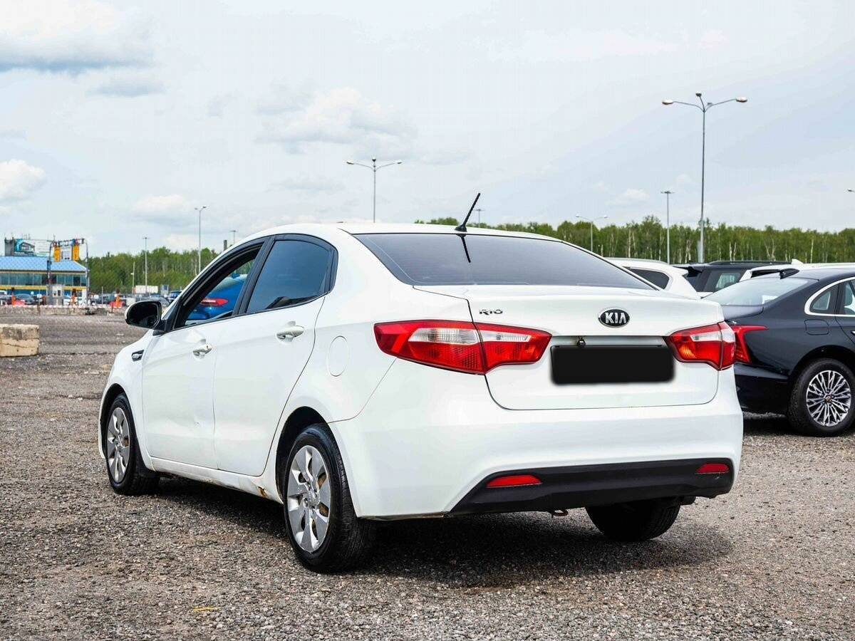 Kia Rio с пробегом — 2014 год. Фото: #3