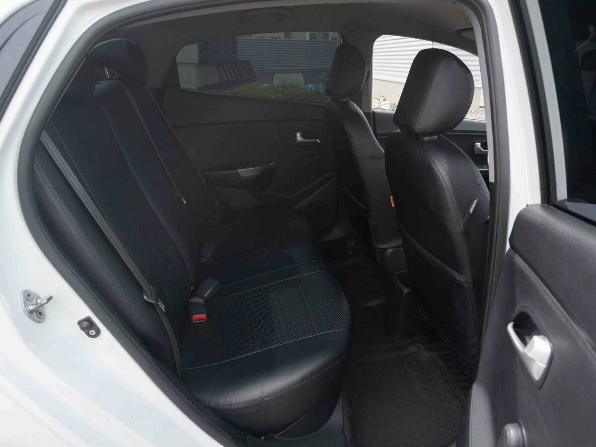 Kia Rio с пробегом — 2014 год. Фото: #9