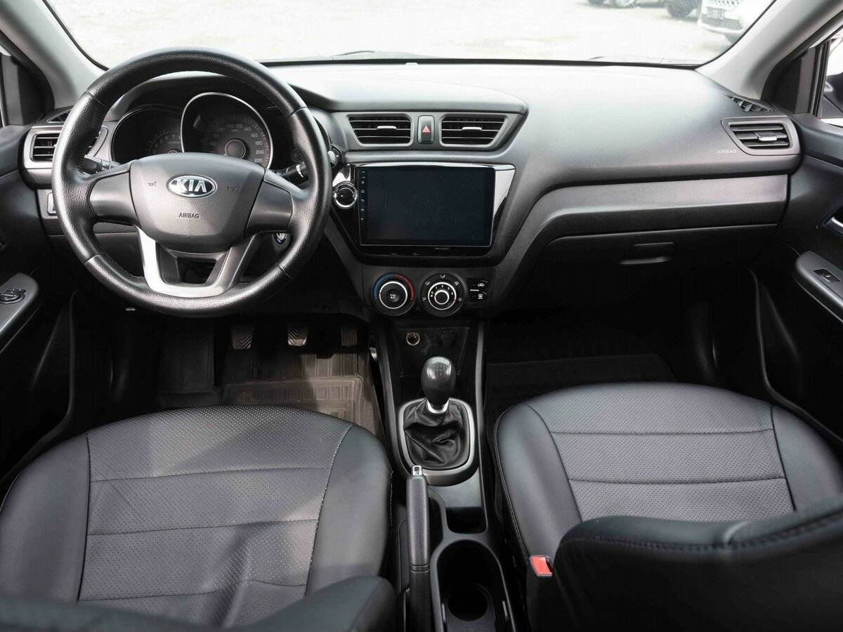 Kia Rio с пробегом — 2014 год. Фото: #12