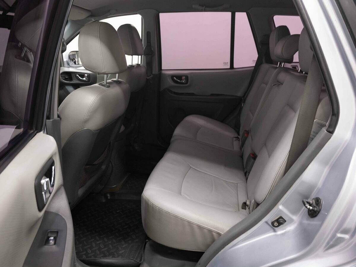 Hyundai Santa Fe с пробегом — 2008 год. Фото: #8