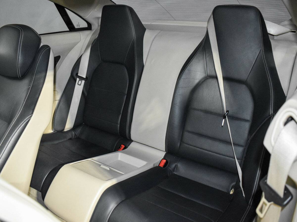 Mercedes-Benz E-Класс с пробегом — 2015 год. Фото: #12