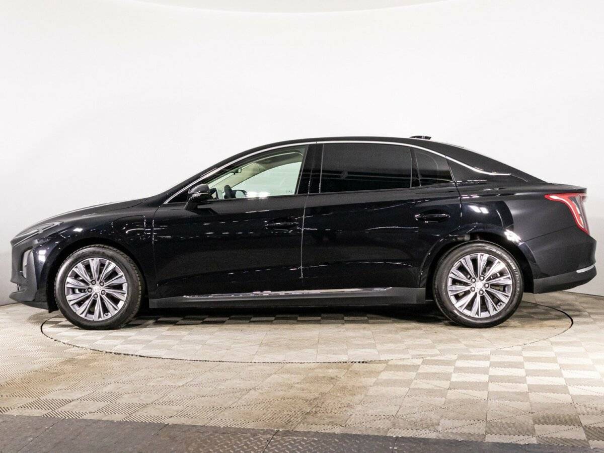 Hongqi E-QM5 с пробегом — 2022 год. Фото: #7