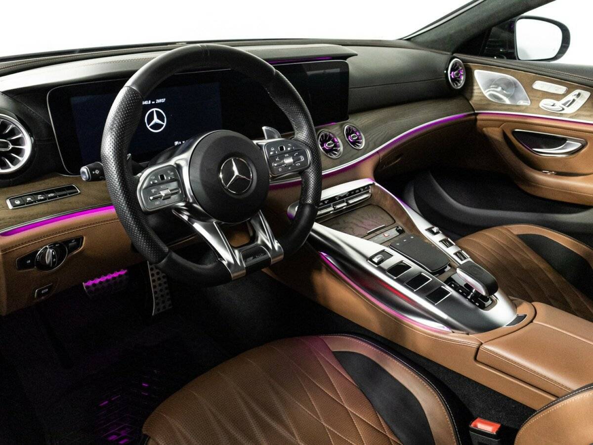 Mercedes-Benz AMG GT с пробегом — 2019 год. Фото: #10