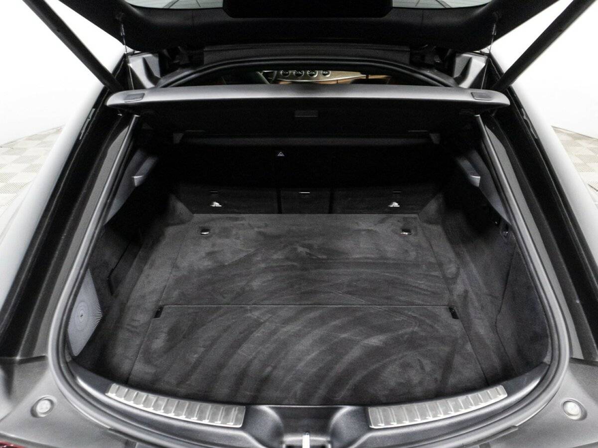 Mercedes-Benz AMG GT с пробегом — 2019 год. Фото: #14