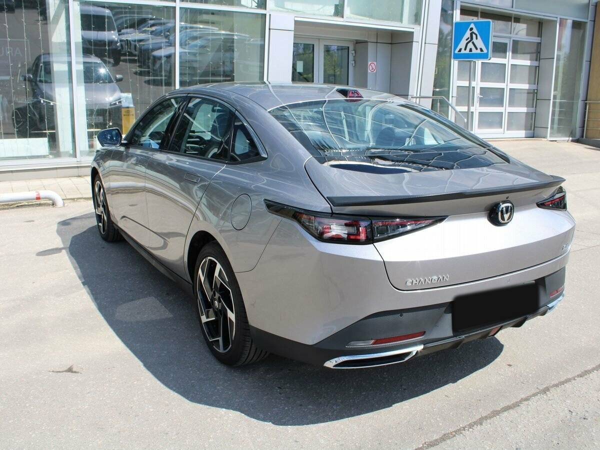 Changan Lamore с пробегом — 2023 год. Фото: #6