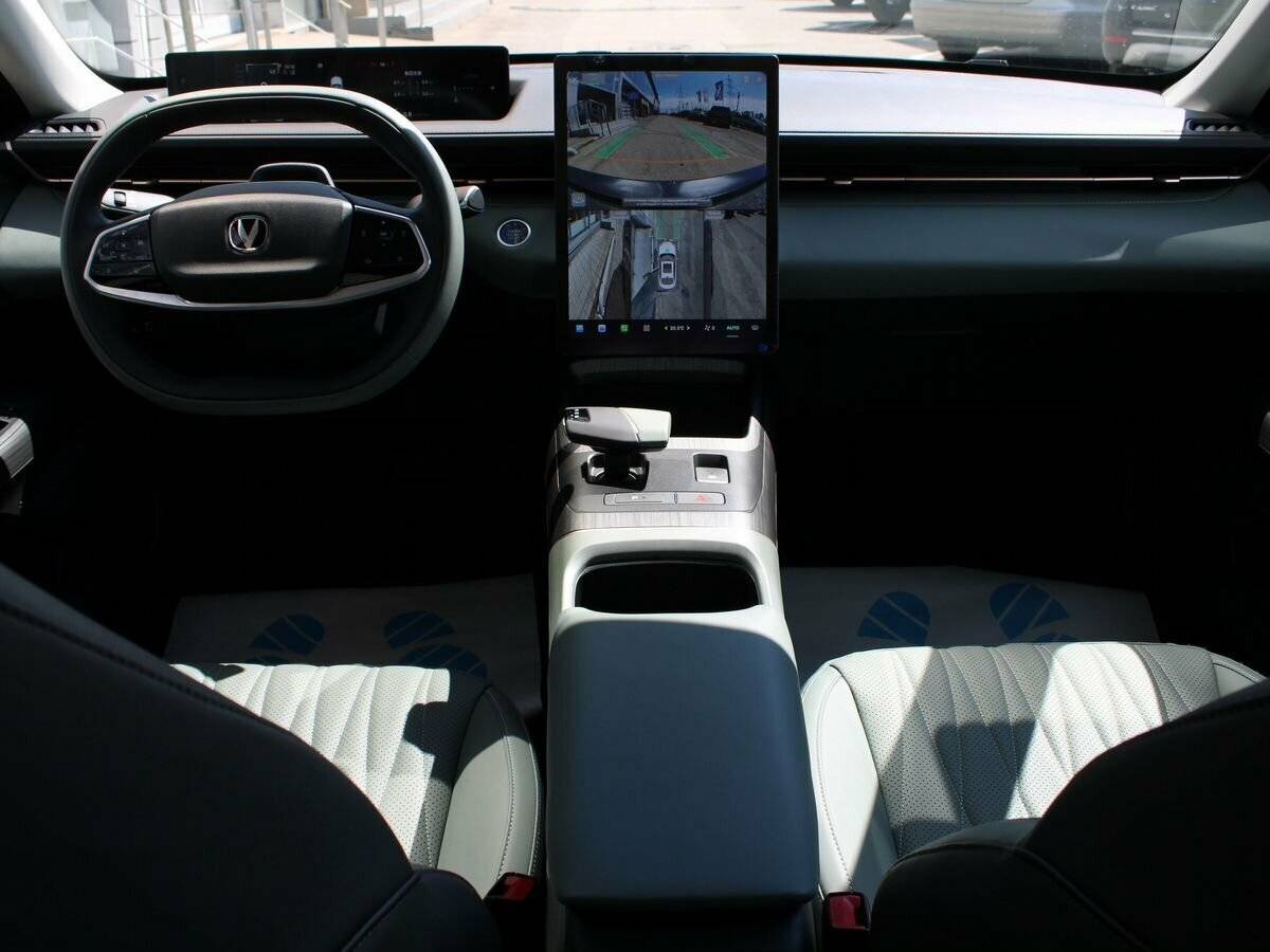 Changan Lamore с пробегом — 2023 год. Фото: #11