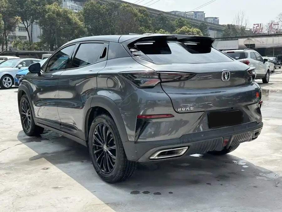 Changan UNI-T с пробегом — 2022 год. Фото: #2