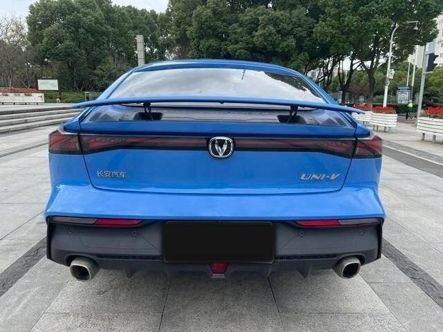 Changan UNI-V с пробегом — 2022 год. Фото: #1