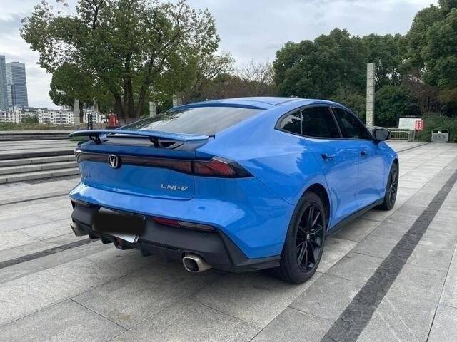 Changan UNI-V с пробегом — 2022 год. Фото: #2