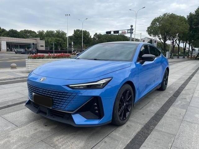 Changan UNI-V с пробегом — 2022 год. Фото: #6