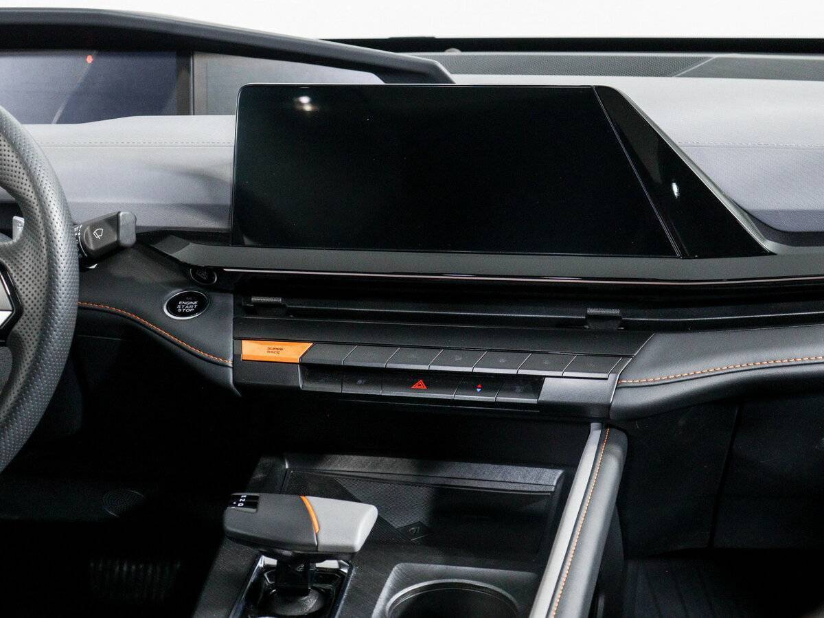 Changan UNI-V с пробегом — 2023 год. Фото: #12